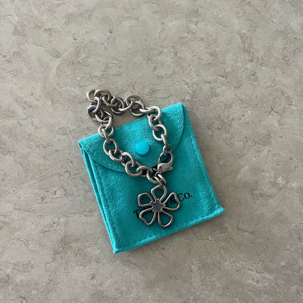 Tiffany’s hibiscus charm bracelet!